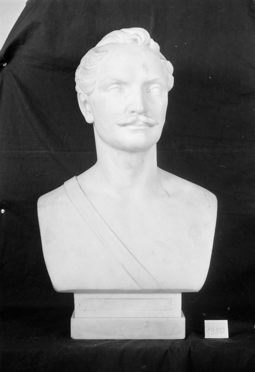 Muzeum Narodowe, rzeźba Sosnowski Oskar - "Popiersie mężczyzny", marmur karraryjski 55 cm wysokości, skan 1