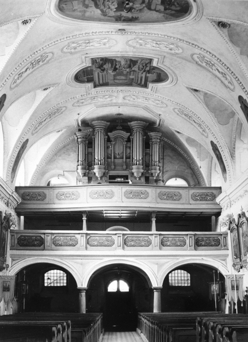 kościół pw. Narodzenia Najświętszej Marii Panny - wnętrze - nawa główna - chór - organy, skan 1