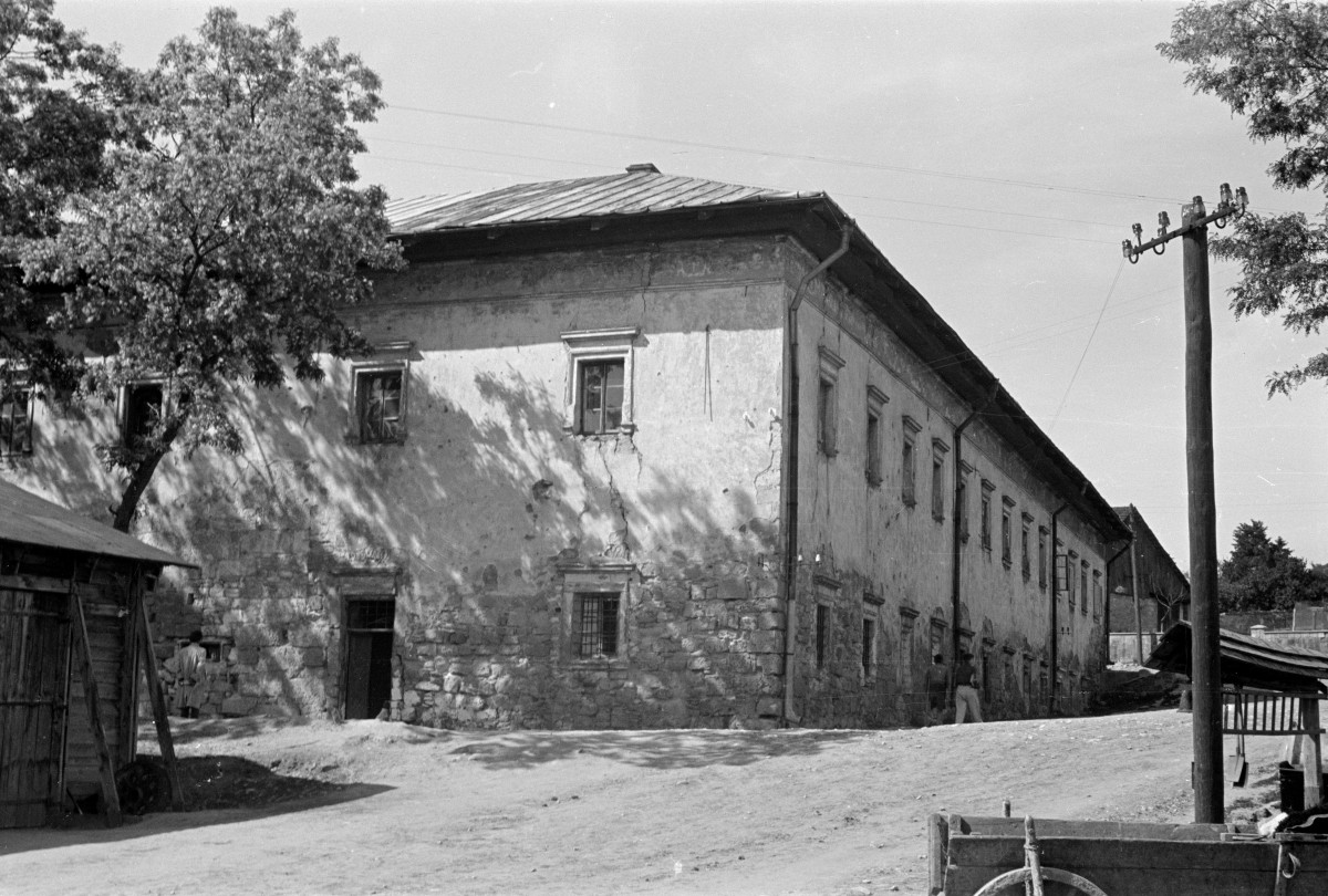 klasztor Paulinek - strona płd - wsch, skan 1