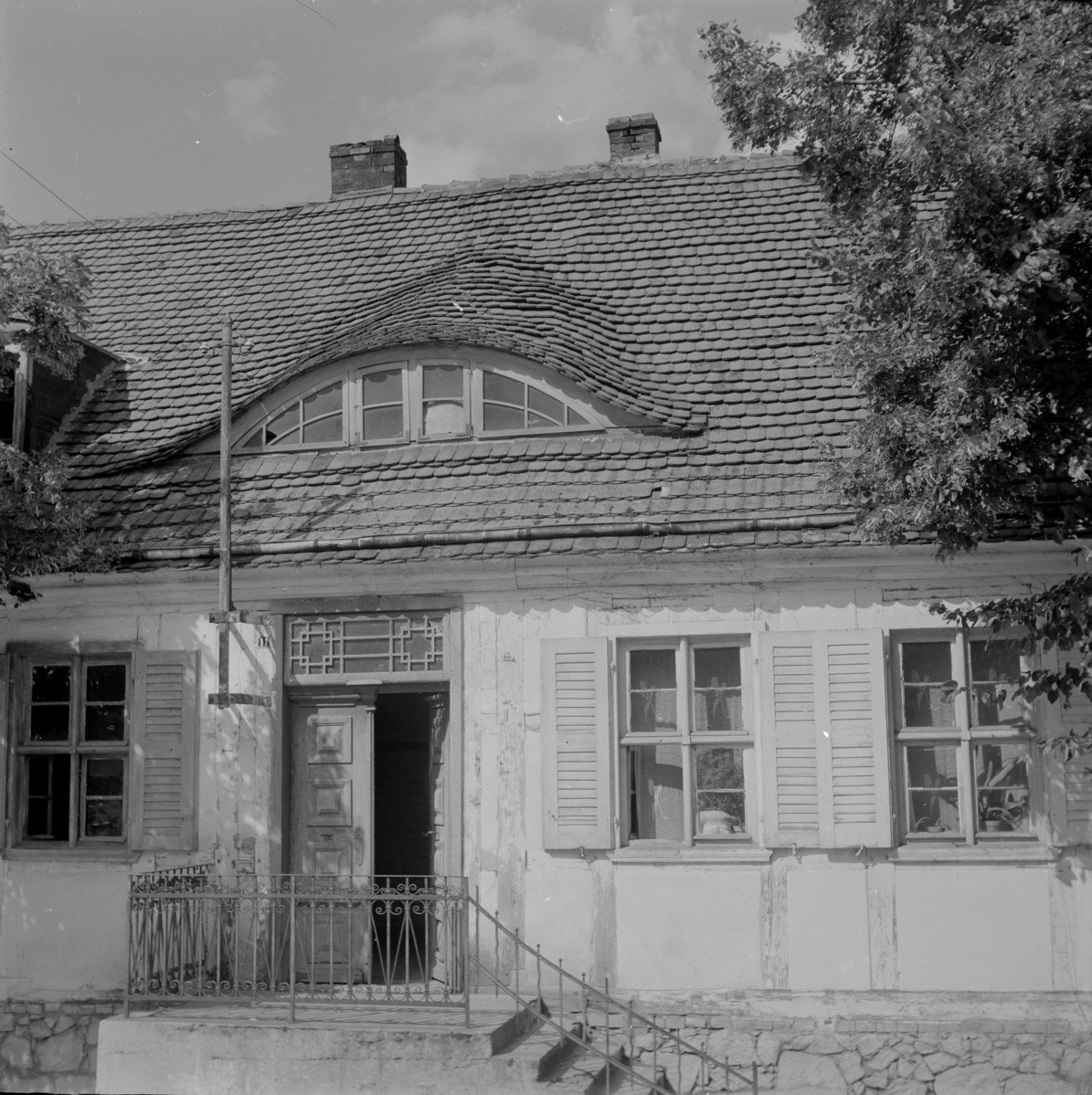 domy - elewacja ryglowa, ganek, skan 1