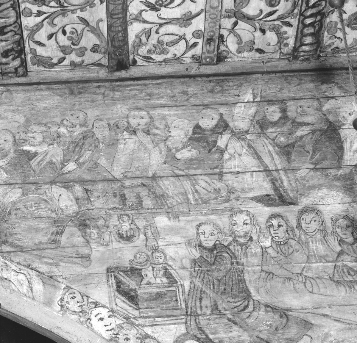 kościół pw. św. Michała Archanioła - nawa główna - łuk tęczowy - fragment polichromii, skan 1