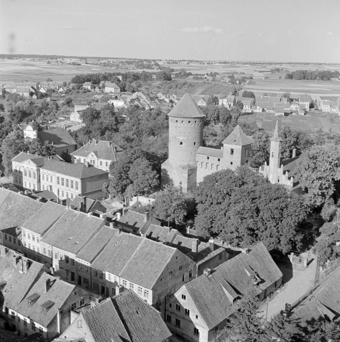 zamek biskupów warmińskich - wieża, skan 1