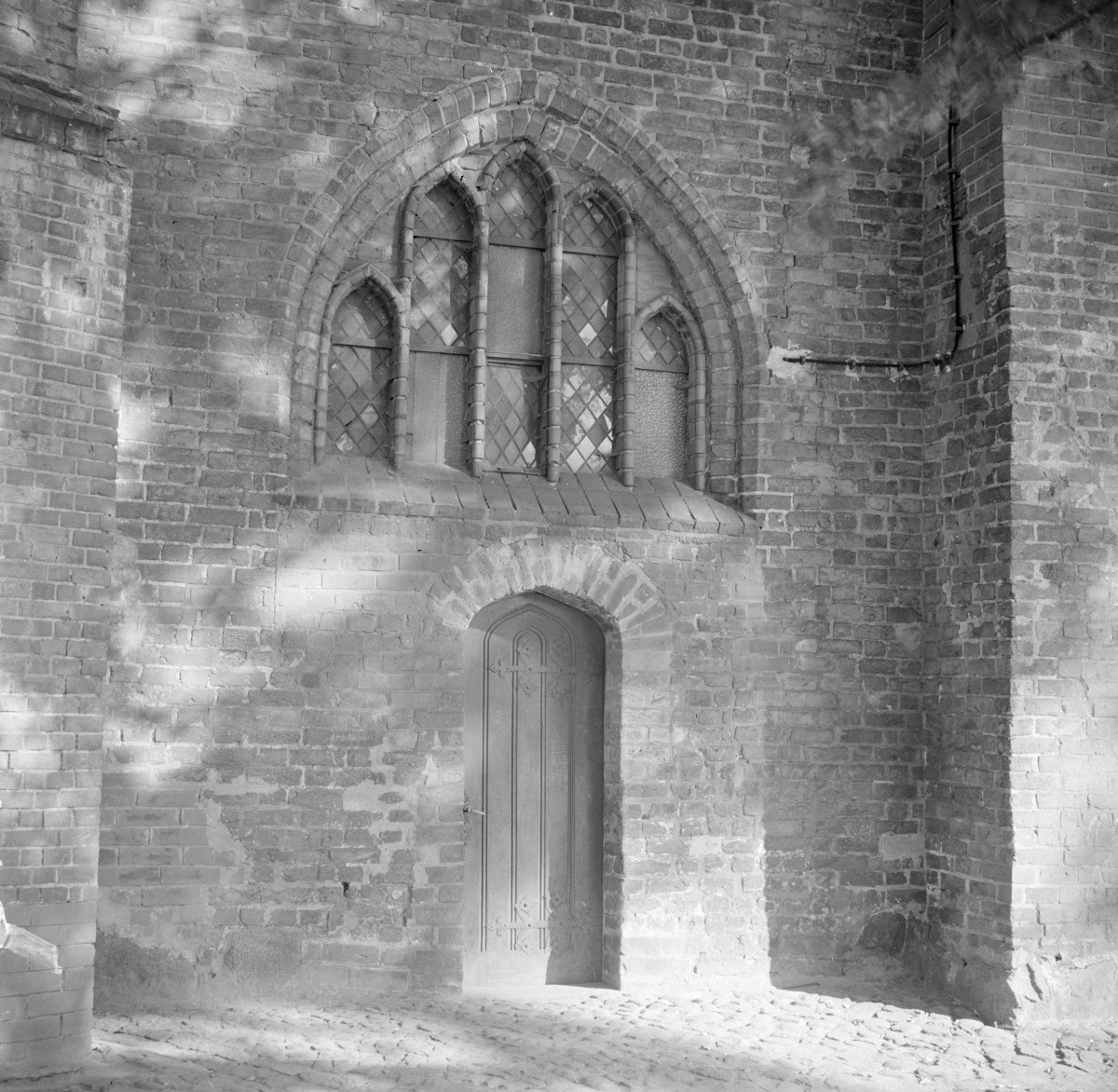 kościół Mariacki - okno i portal, skan 1