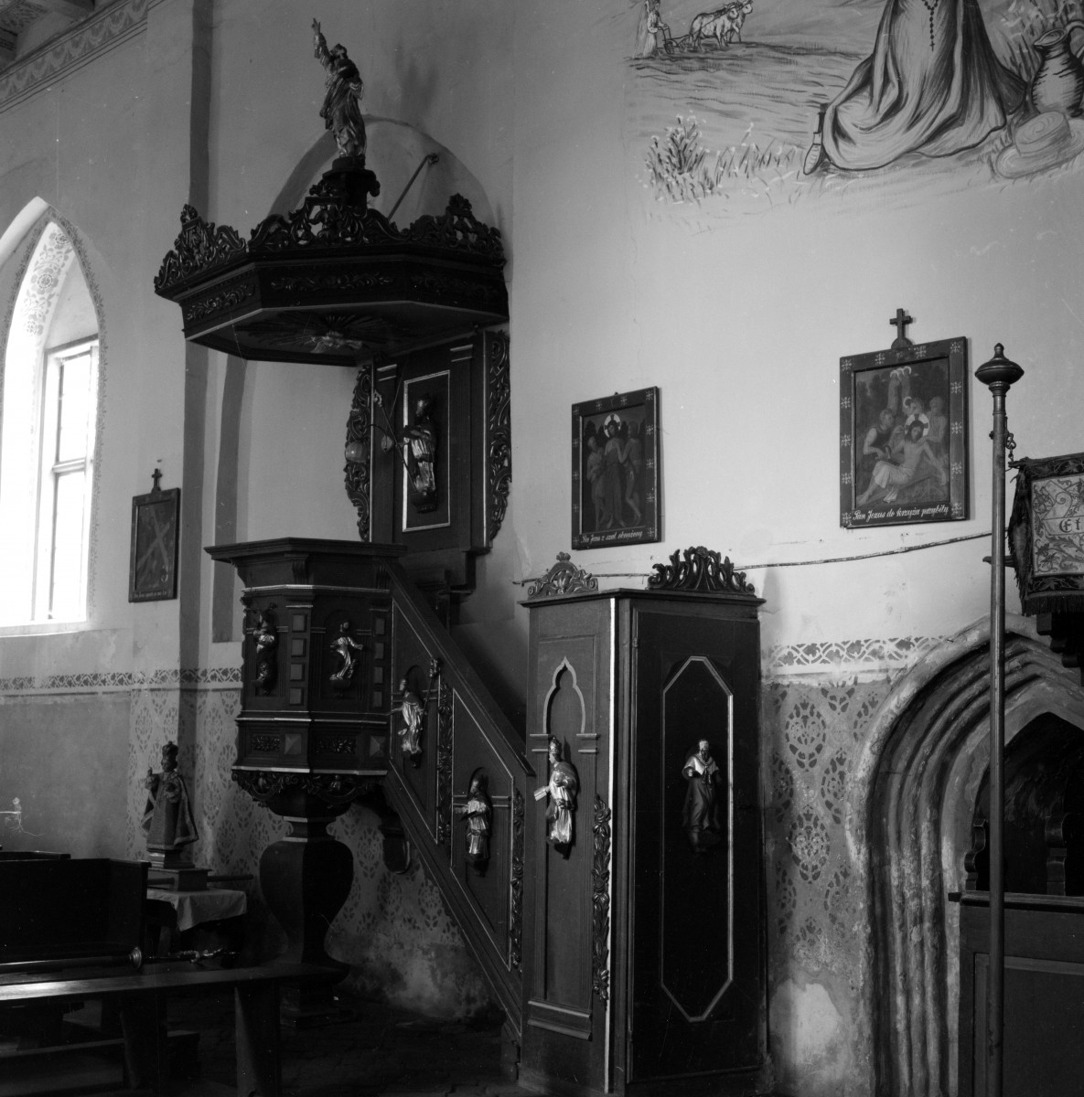 kościół filialny pw. św. Jakuba - wnętrze: ambona, skan 1