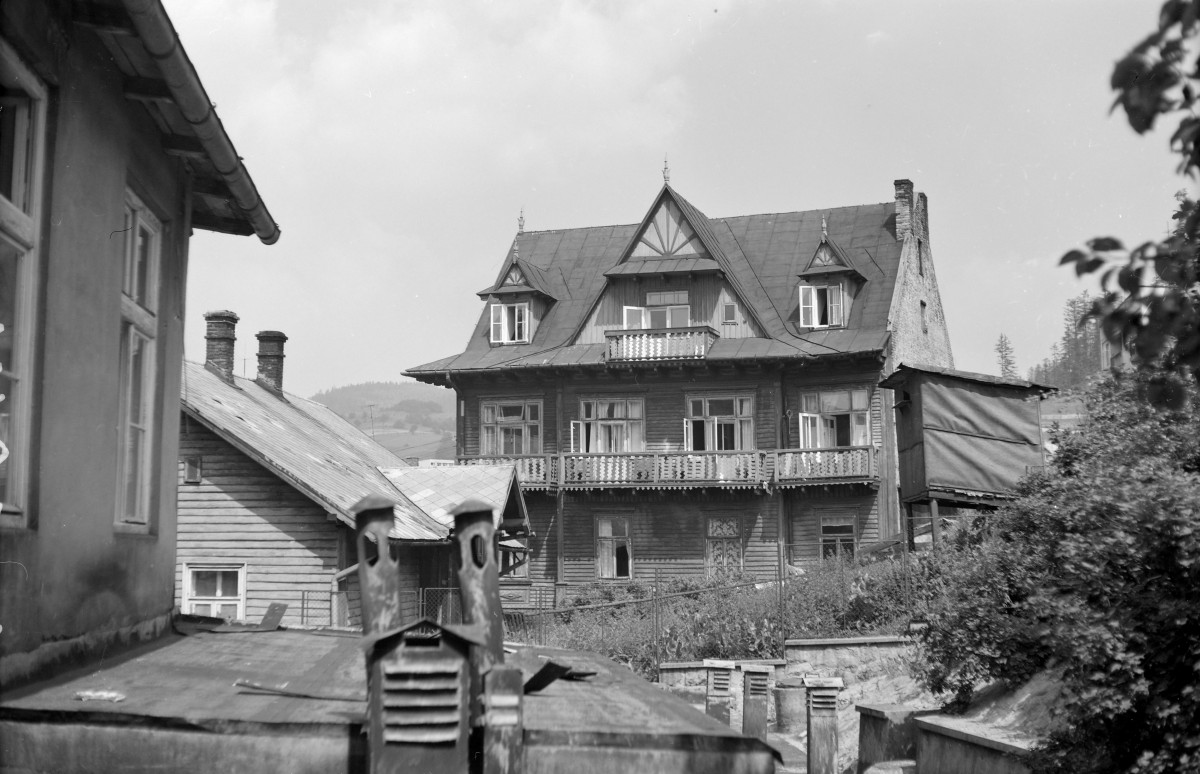 Willa - elewacja frontowa, skan 1