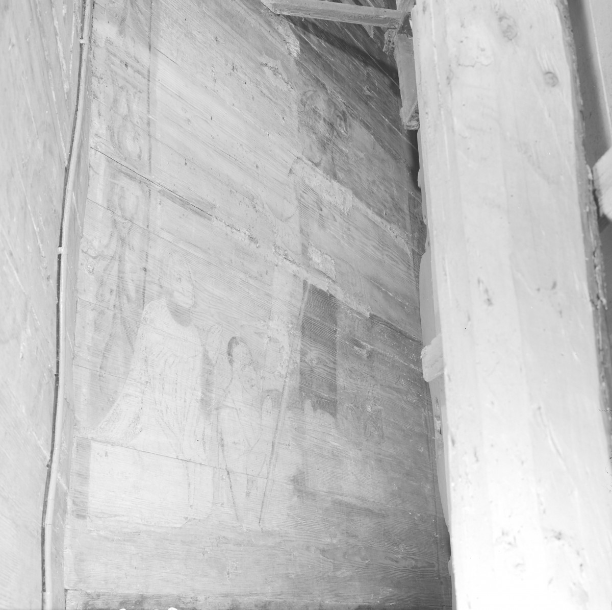 kościół pw. Podwyższenia Krzyża Świętego - wnętrze - nawa główna - ściana południowa - fragment polichromii, skan 1