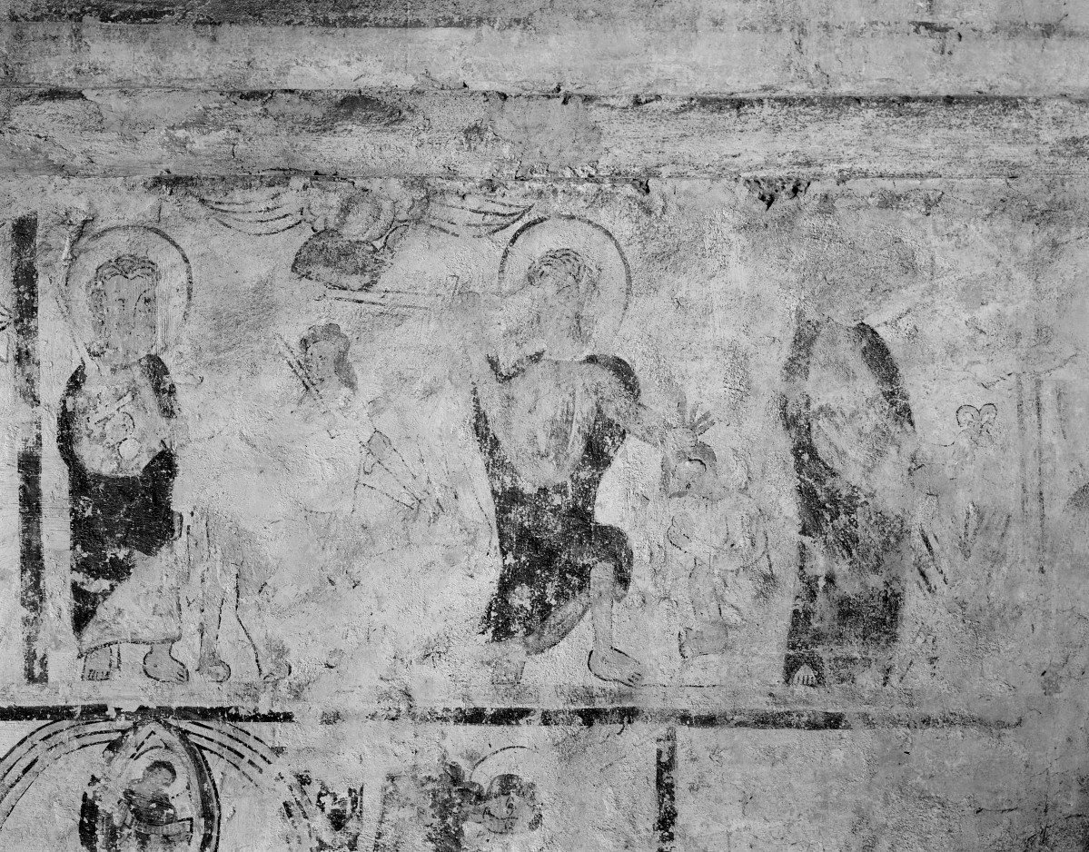 Bazylika N.M.P - wnętrze. Południowa kaplica świątyni i freski na ścianach. Fragment polichromii., skan 1