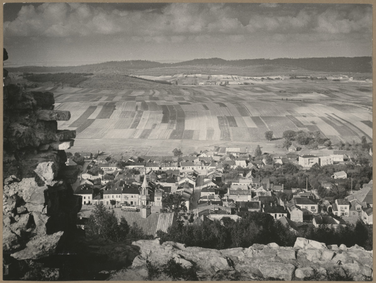 Panorama miasta - widok z zamku , skan 1