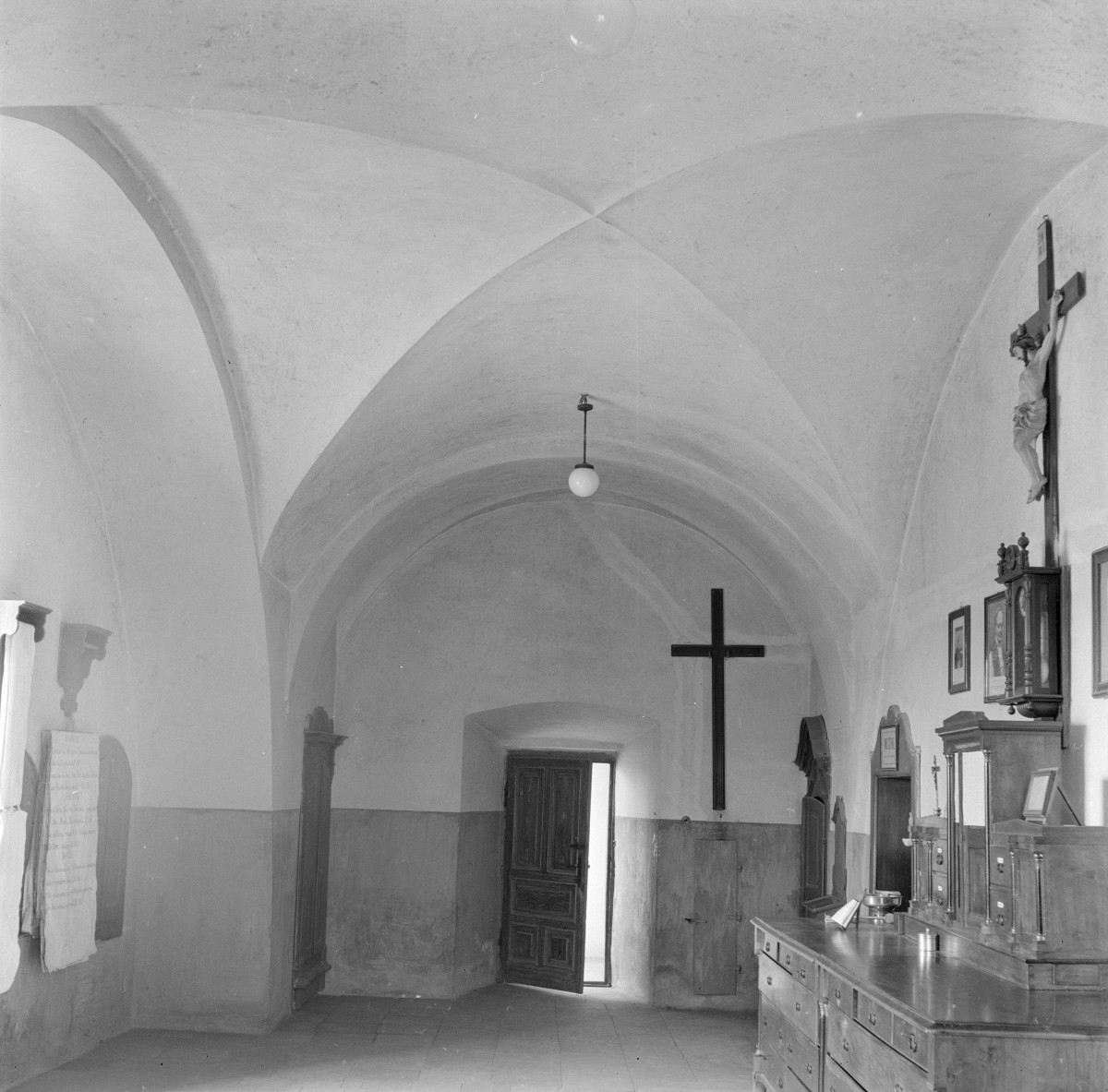 kościół reformatów - zakrystia, skan 1