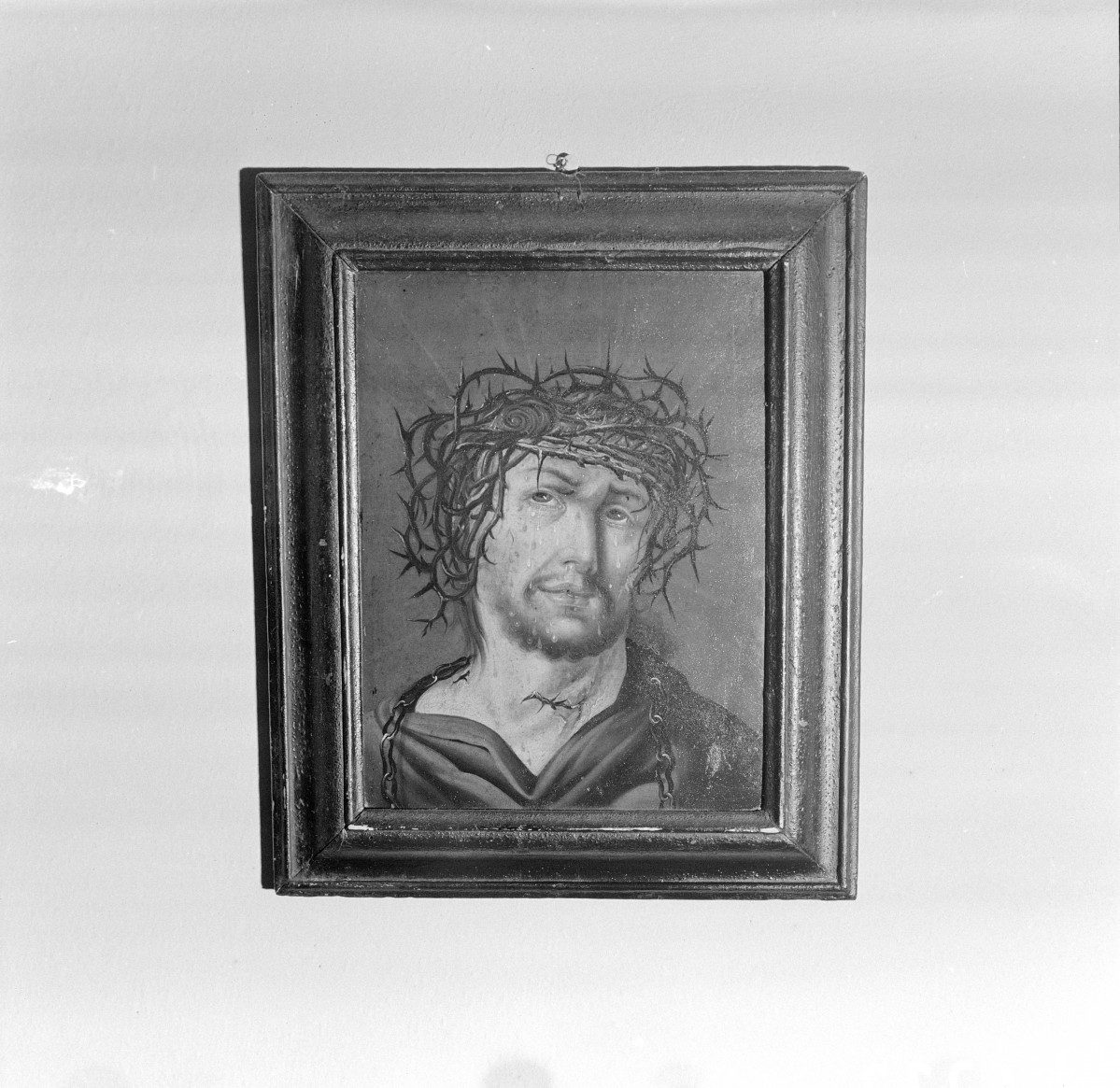 klasztor ss. Mniszek Benedyktynek - zbiory - obraz Chrystus w cierniowej koronie z XVIII wieku, skan 1