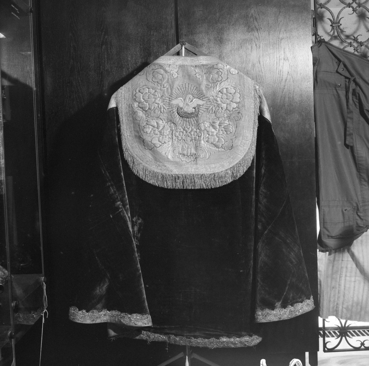 Skarbiec Katedralny - Kapa. 2 połowa XIX wieku. Całość, tył., skan 1