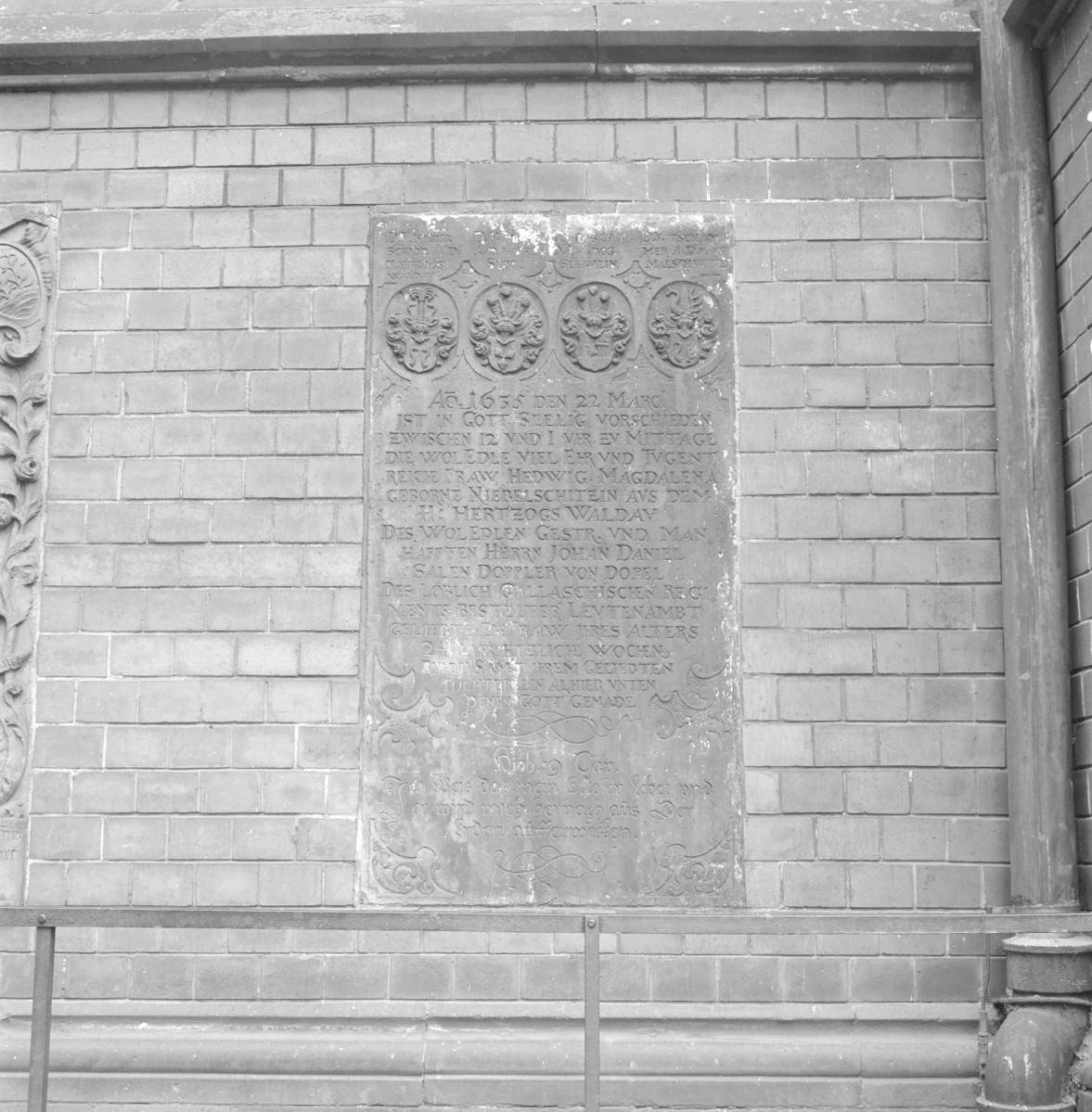 Ewangelicki kościół Marii Panny - epitafium Hedwig von Dopel † 1635, skan 1
