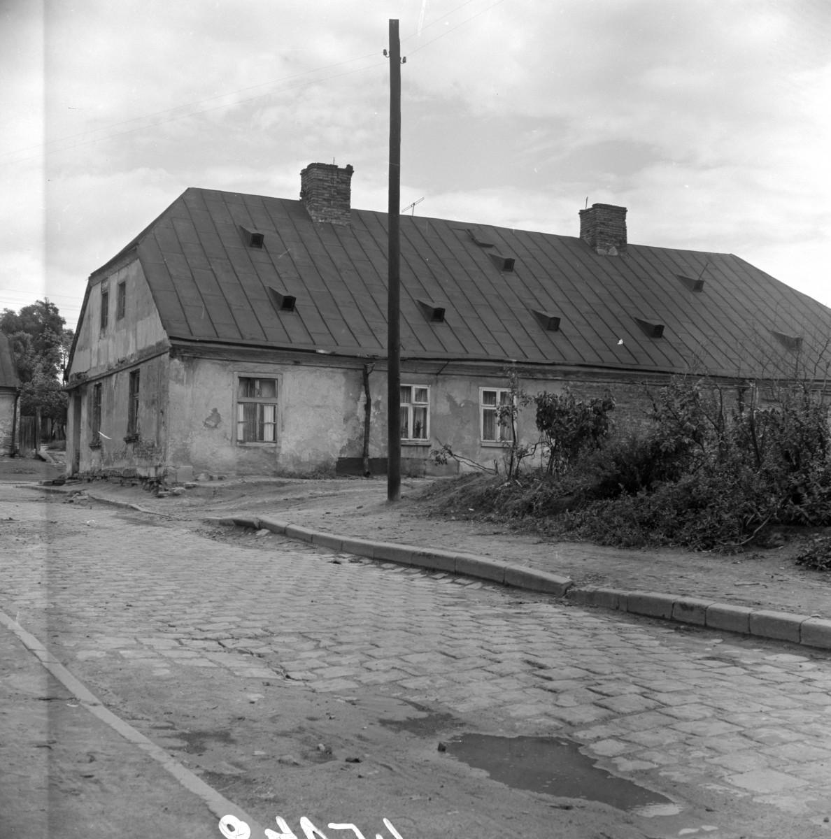 dom - elewacja od podwórza, skan 1