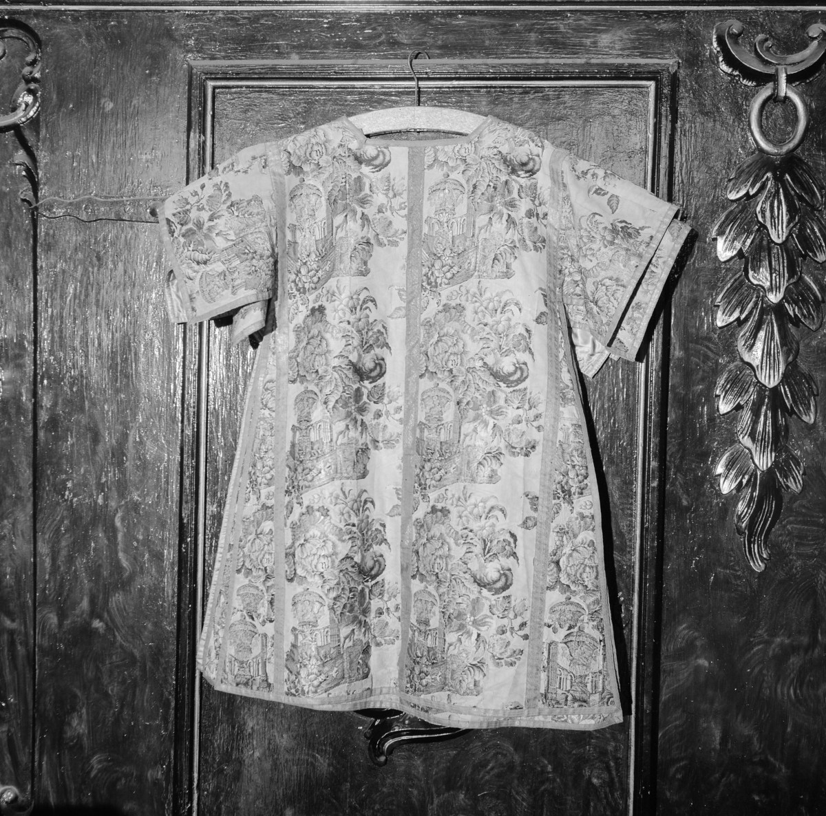 kościół po-klasztorny - dalmatyka w XVIII, skan 1