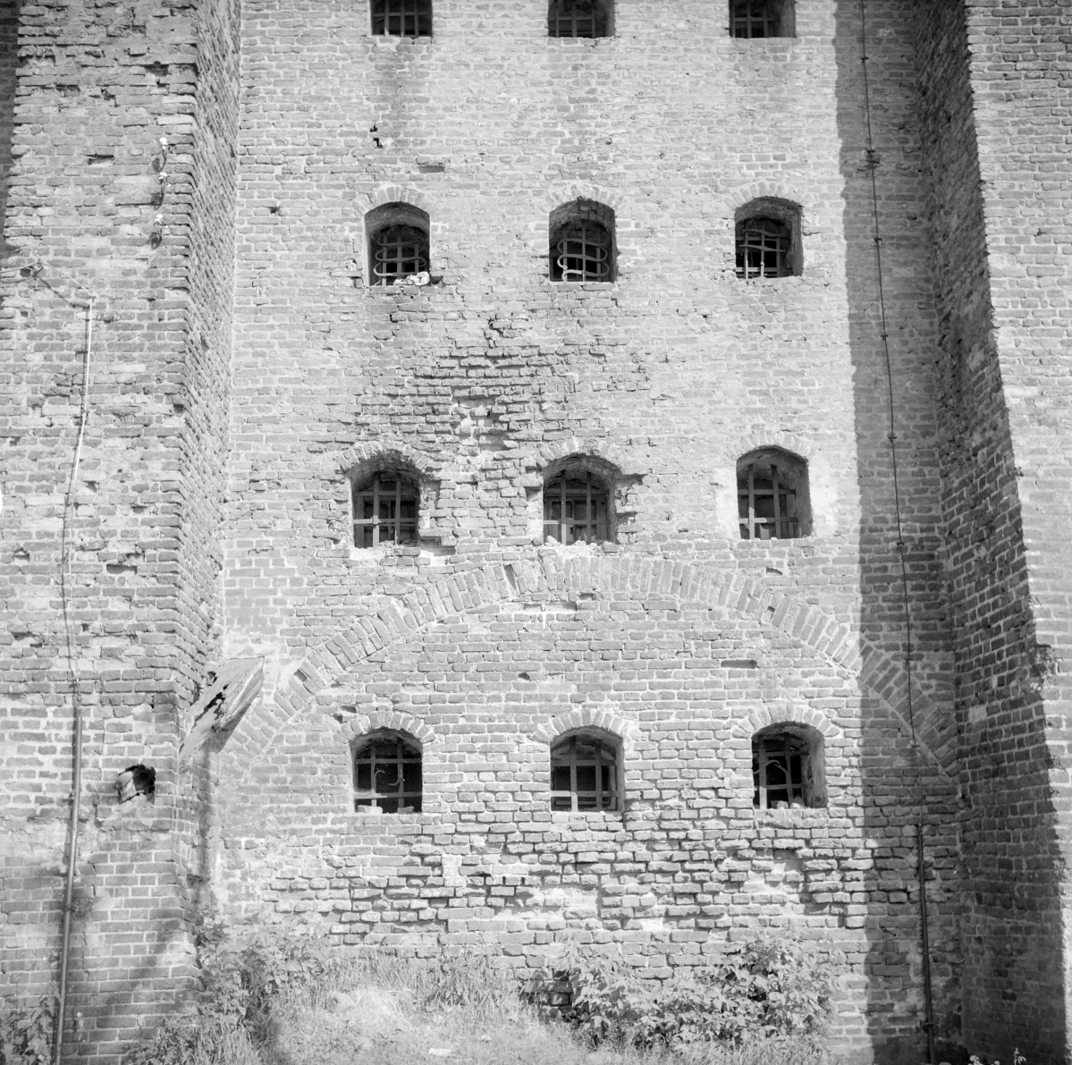 Spichlerz gotycki elewacja fragment, skan 1