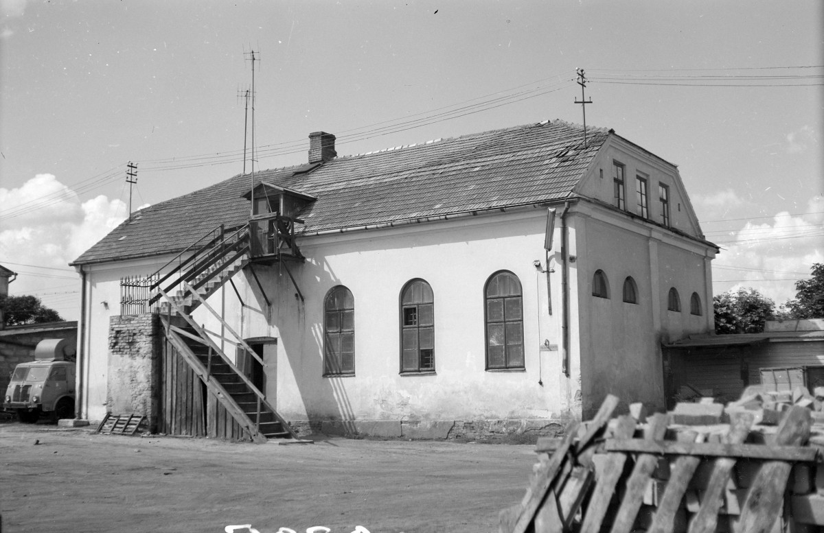 dom kahalny, ob. muzeum - elewacja, skan 1