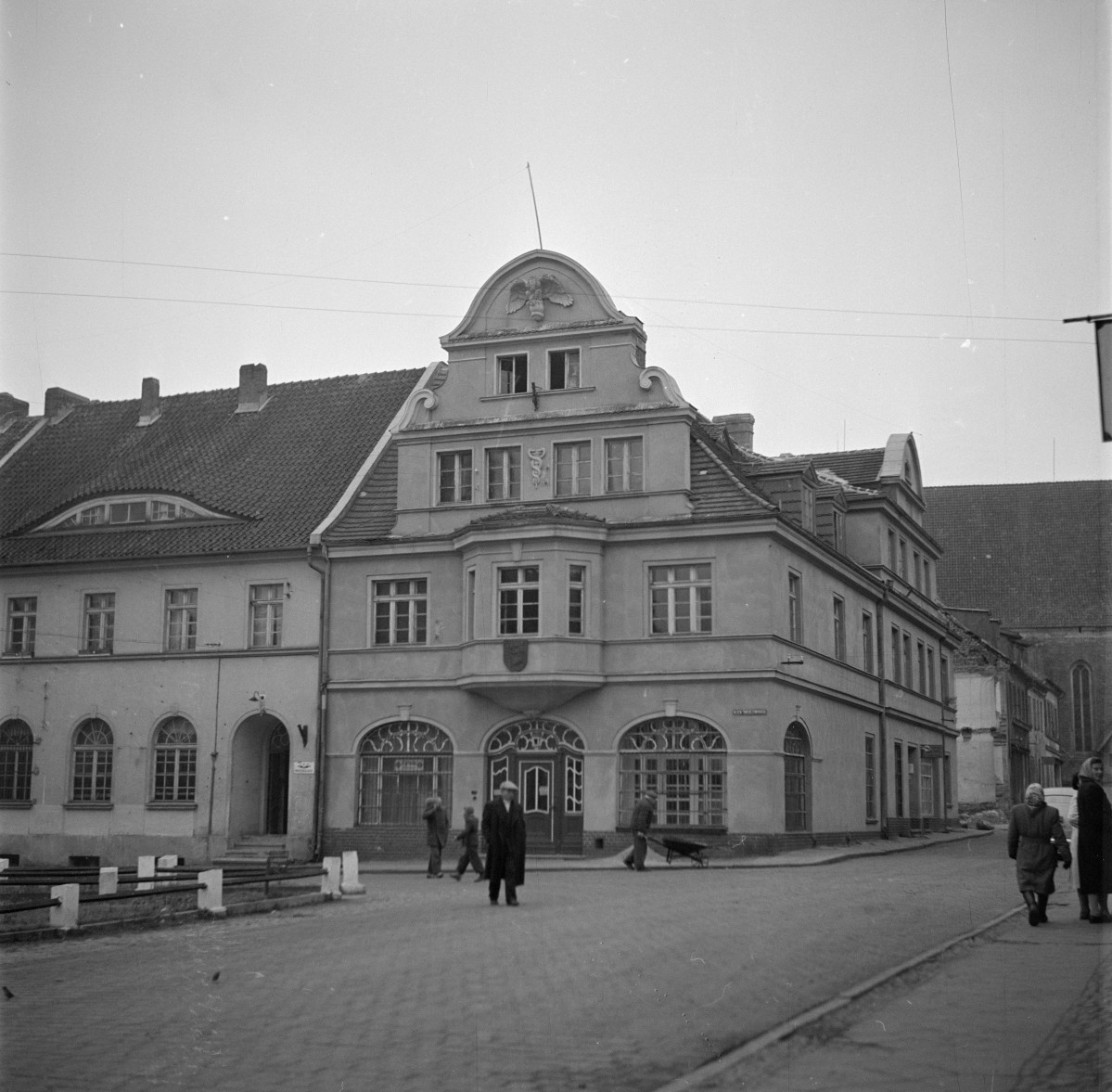 rynek, kamieniczka narożna, skan 1