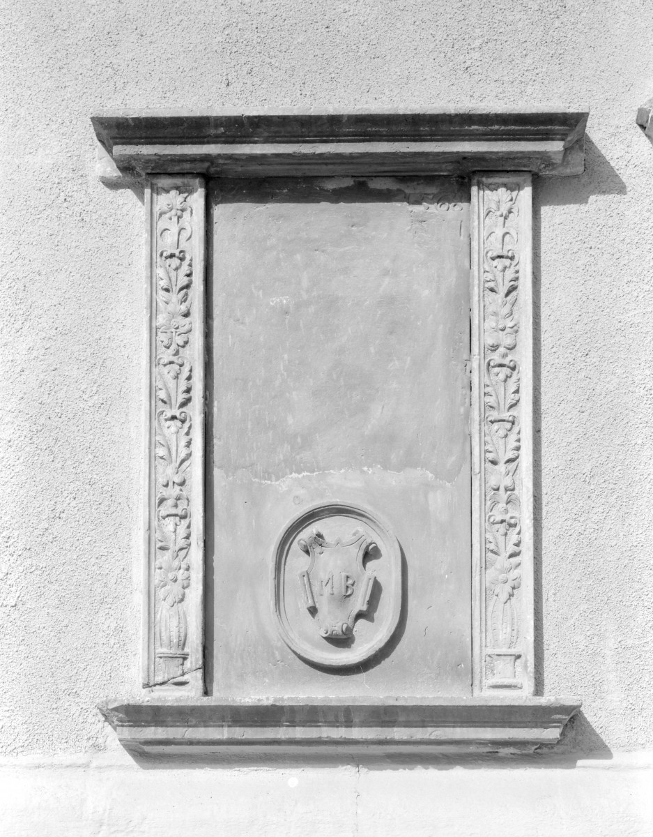 Kościół parafialny pw. Wniebowzięcia NMP i św. Mikołaja - epitafium Matthesa Buchwelder † 1568., skan 1