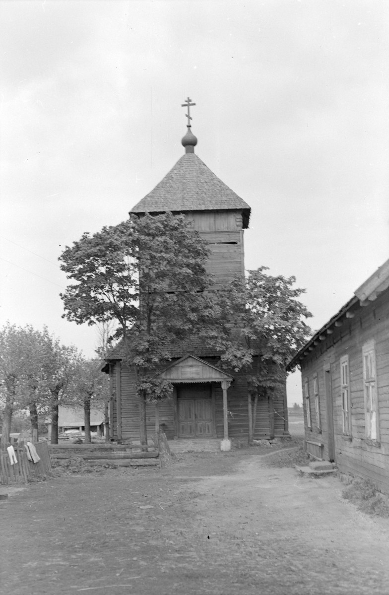 kościół /molenna/ pw. Świętego Mikołaja Cudotwórcy - elewacja frontowa, skan 1