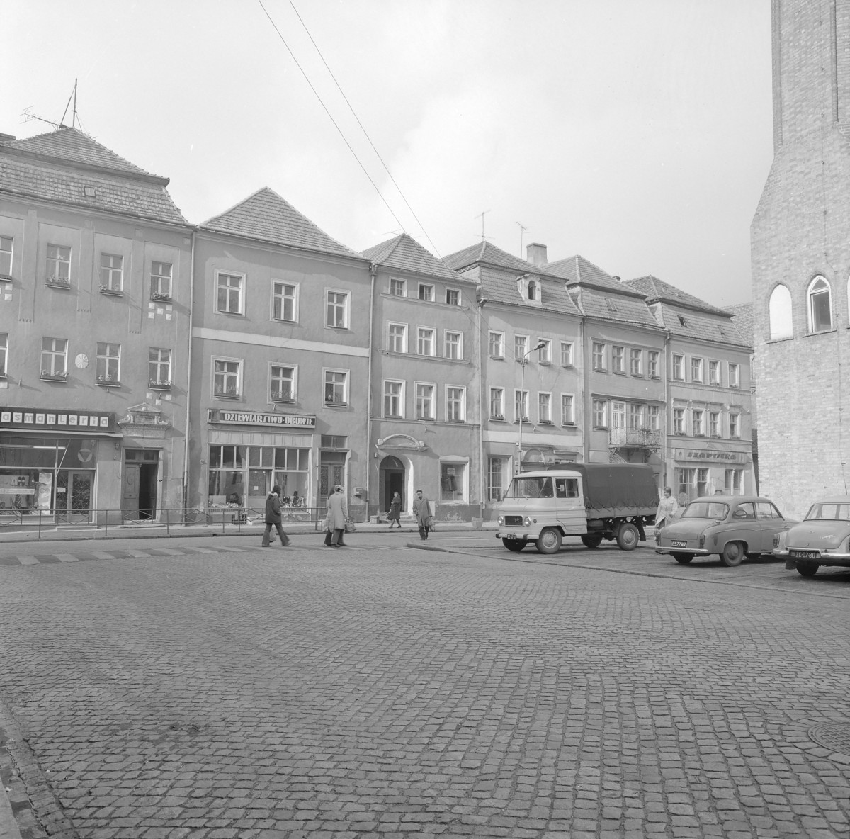 Rynek - pierzeja rynku., skan 1