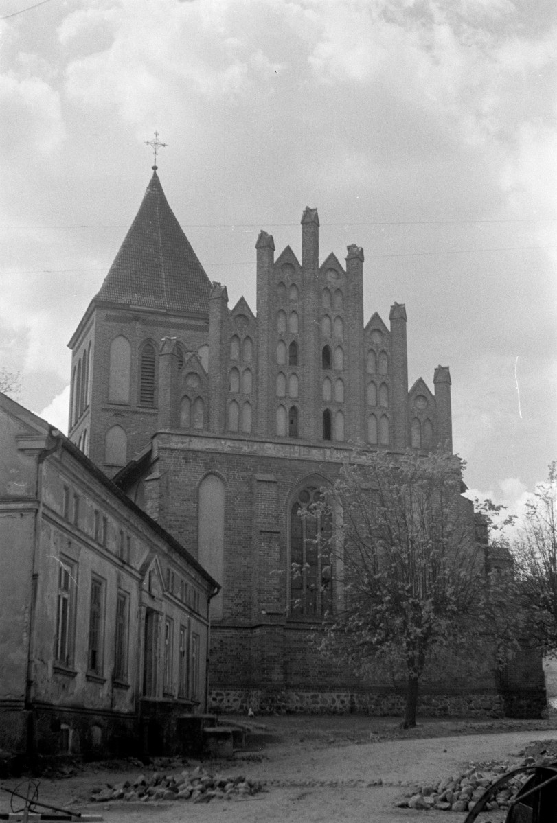 cerkiew greckokatolicka - szczyt i elewacja, skan 1