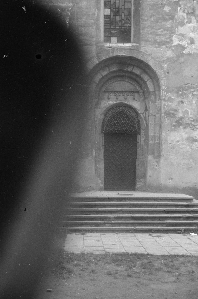 kolegiata - portal, skan 1