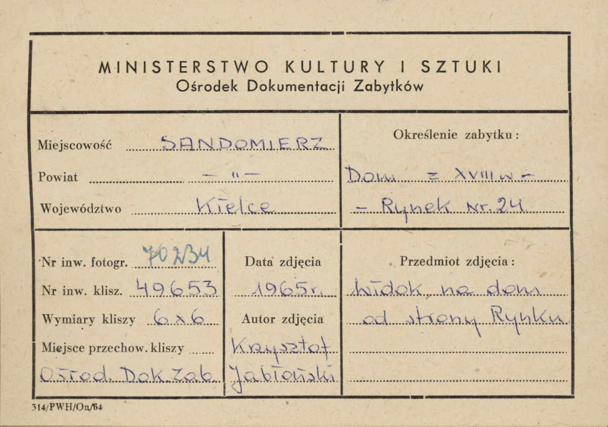 Rynek - kamienica nr 24, widok ogólny - metryczka, skan 1