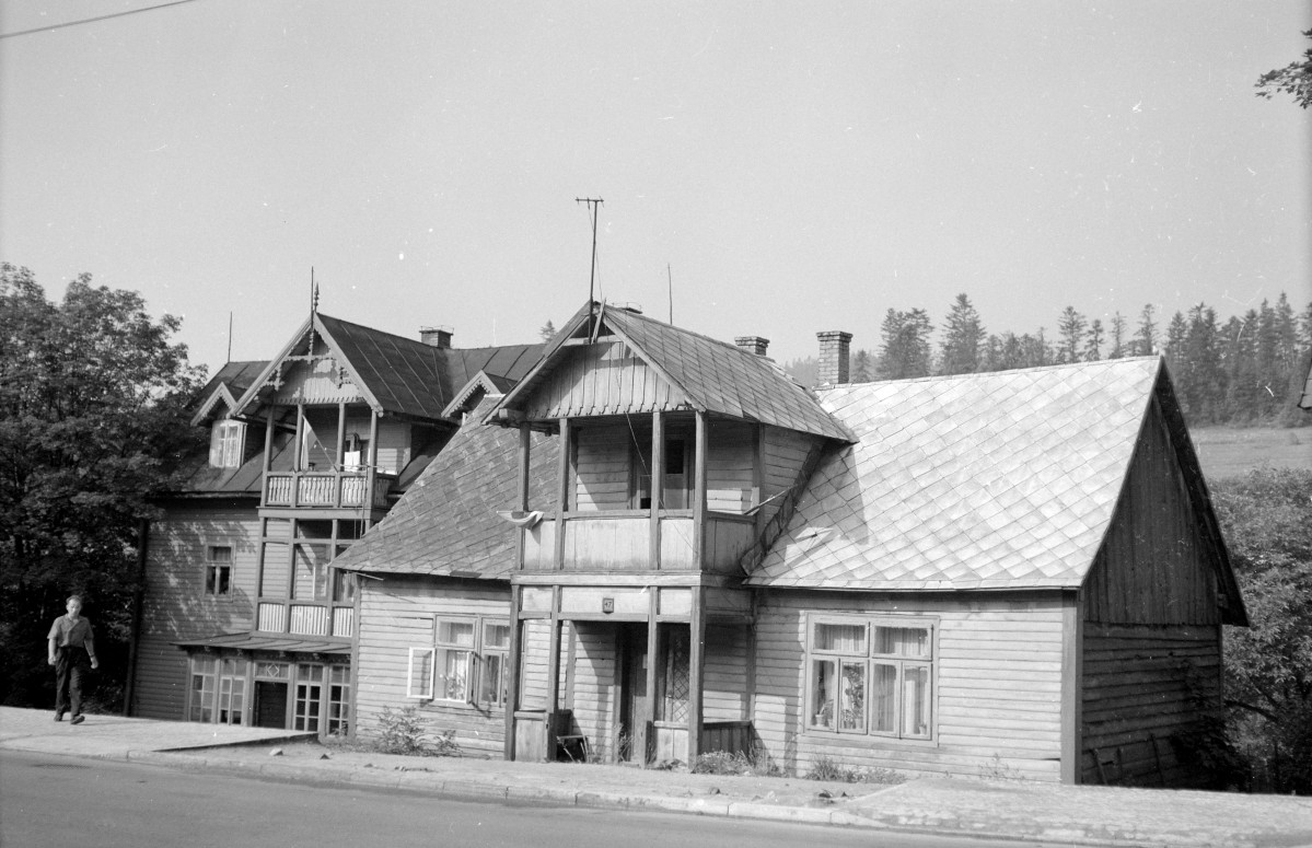 Willa - elewacja frontowa, skan 1