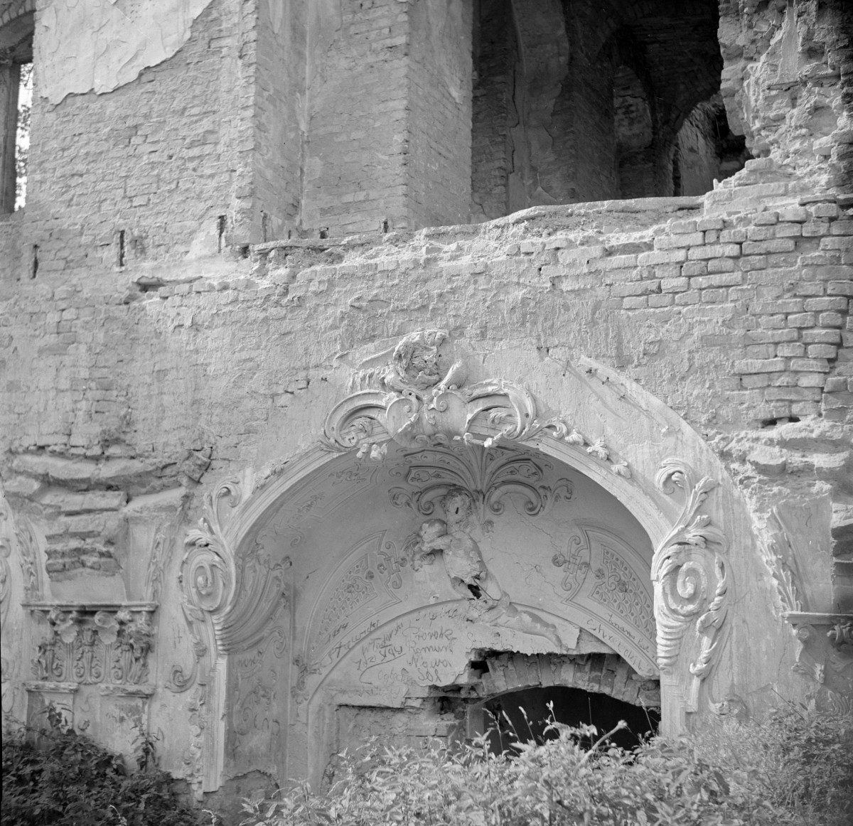 zamek - wnętrze, sala, fragment, skan 1