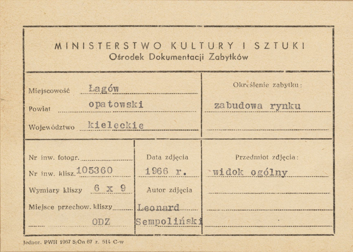 Widok ogólny na rynek, kościół i d. ratusz - metryczka


, skan 1