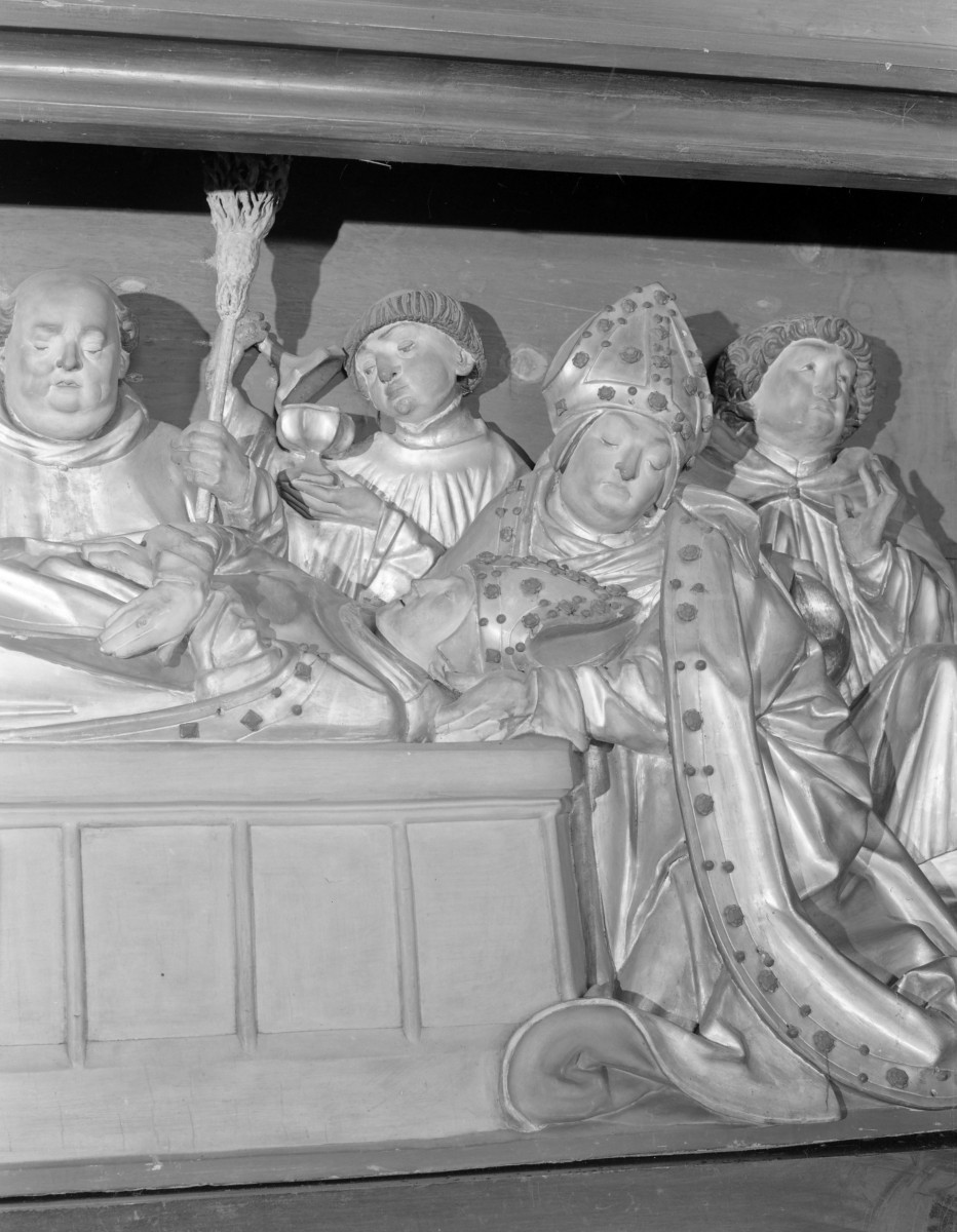 Kościół Mariacki pw. Wniebowzięcia Najświętszej Marii Panny - tryptyk Św. Stanisława - predella - pogrzeb św. Stanisława (fragment), skan 1