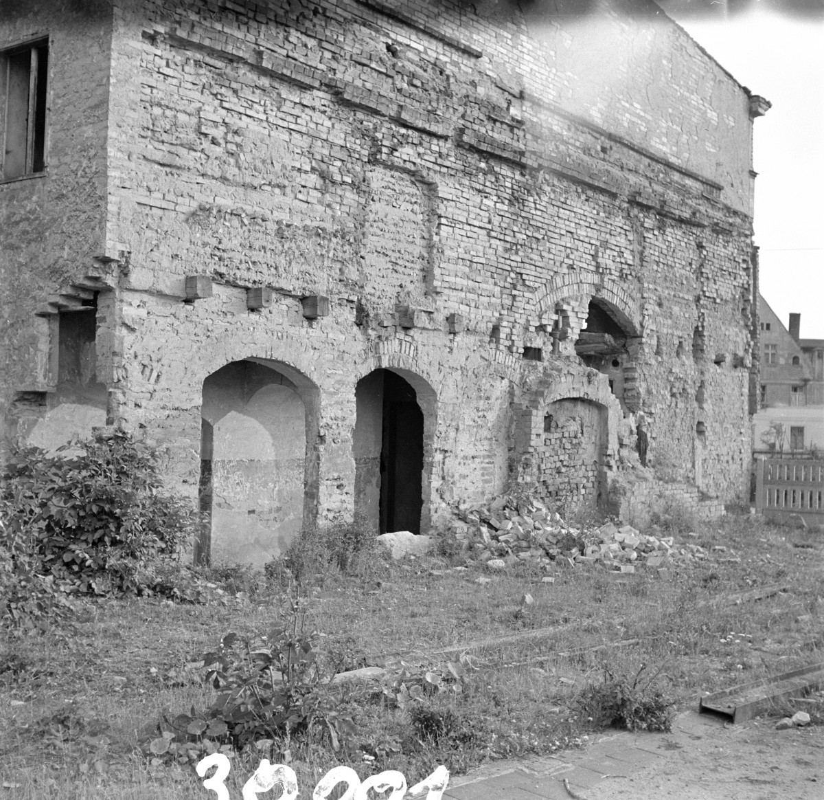 kamienica - elewacja, skan 1