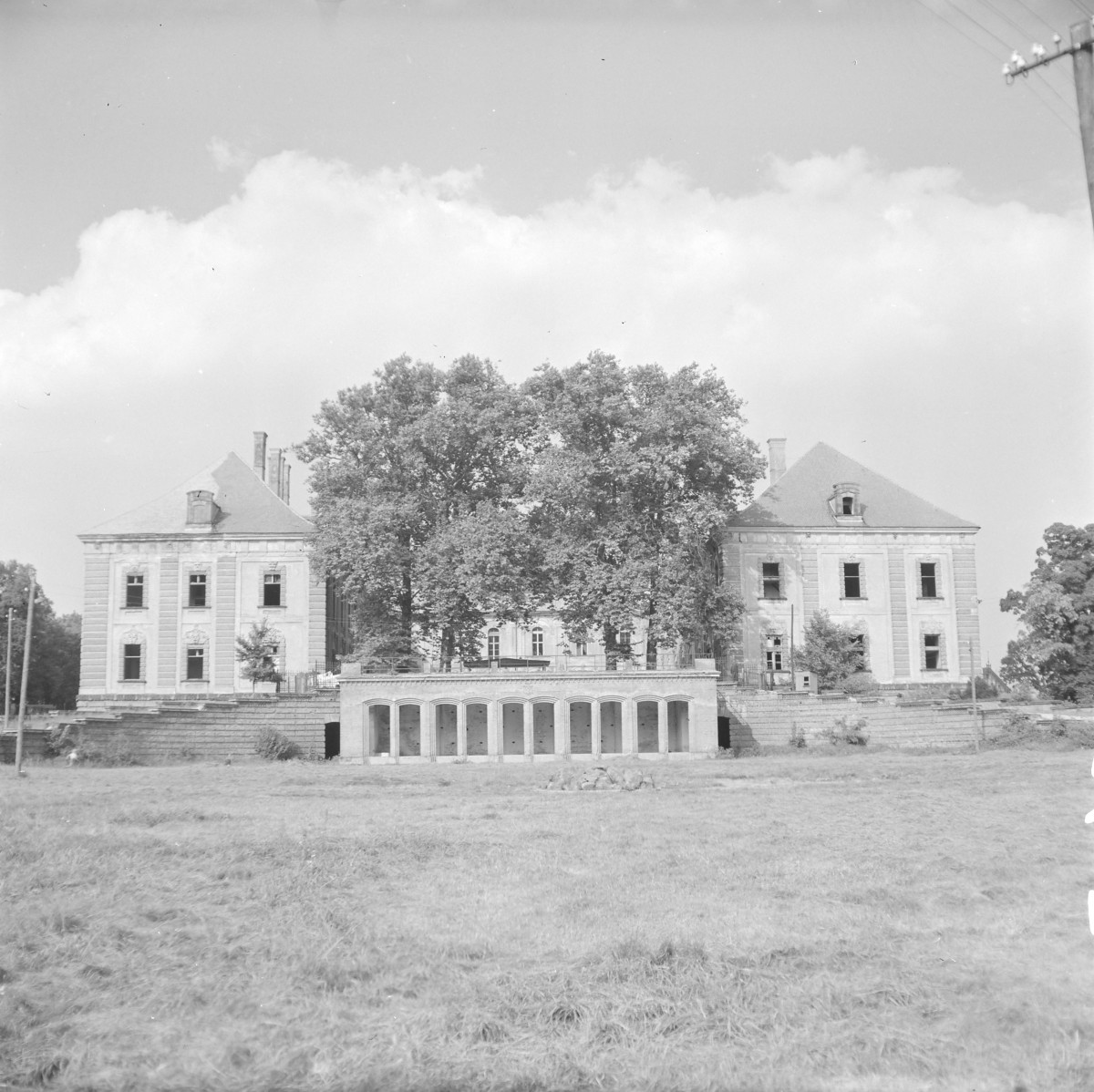 pałac Lobkowitzów - elewacja ogrodowa, skan 1