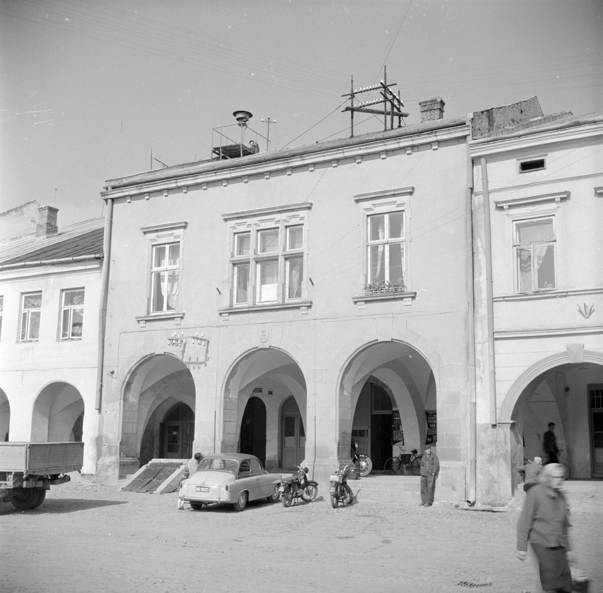 kamienica - elewacja frontowa, skan 1