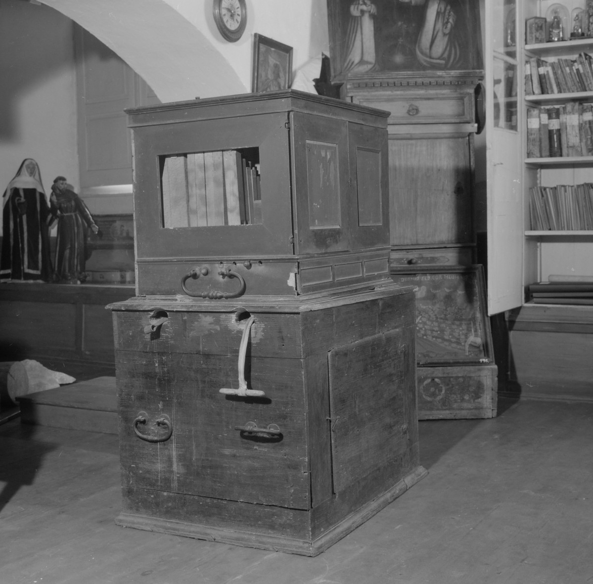 Klasztor ss. Klarysek - wnętrze, pozytywka z pierwszej połowy XVII wieku, skan 1