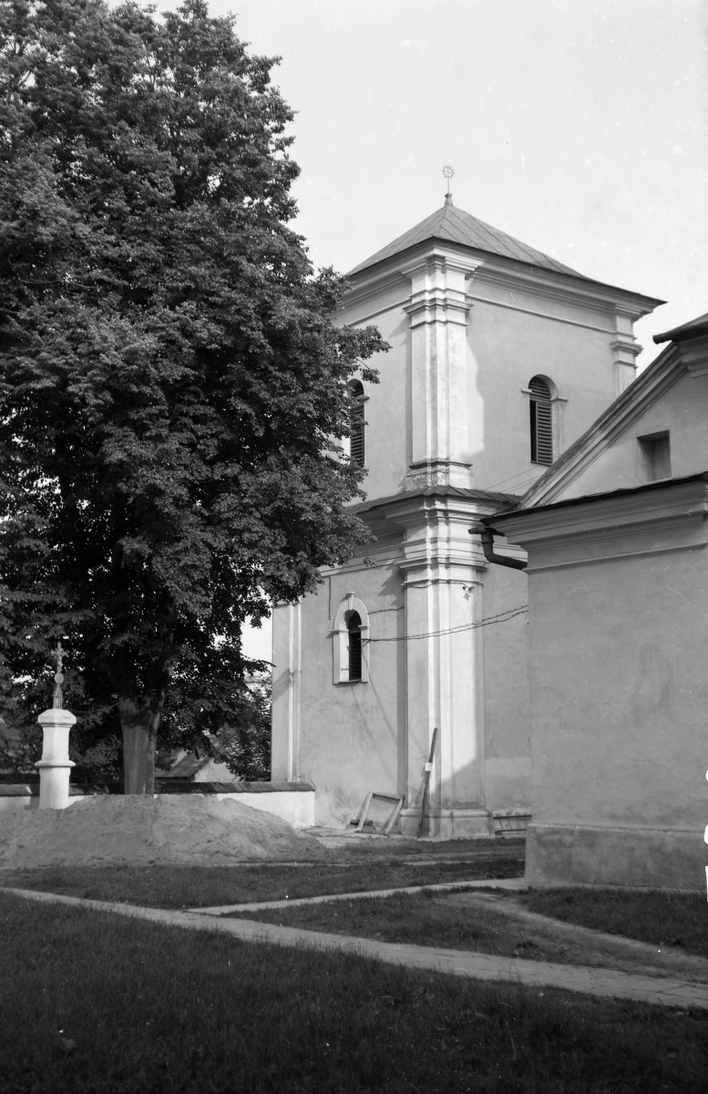 dzwonnica przy kościele, ob. parafialnym pw. Przemienienia Pańskiego, skan 1