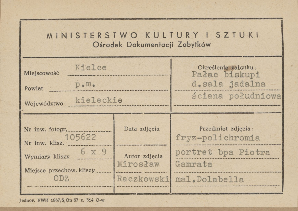 Pałac biskupów - wnętrze, d. sala jadalna, ściana południowa, fryz - polichromia, portret bpa Piotra Gamrata - metryczka, skan 1