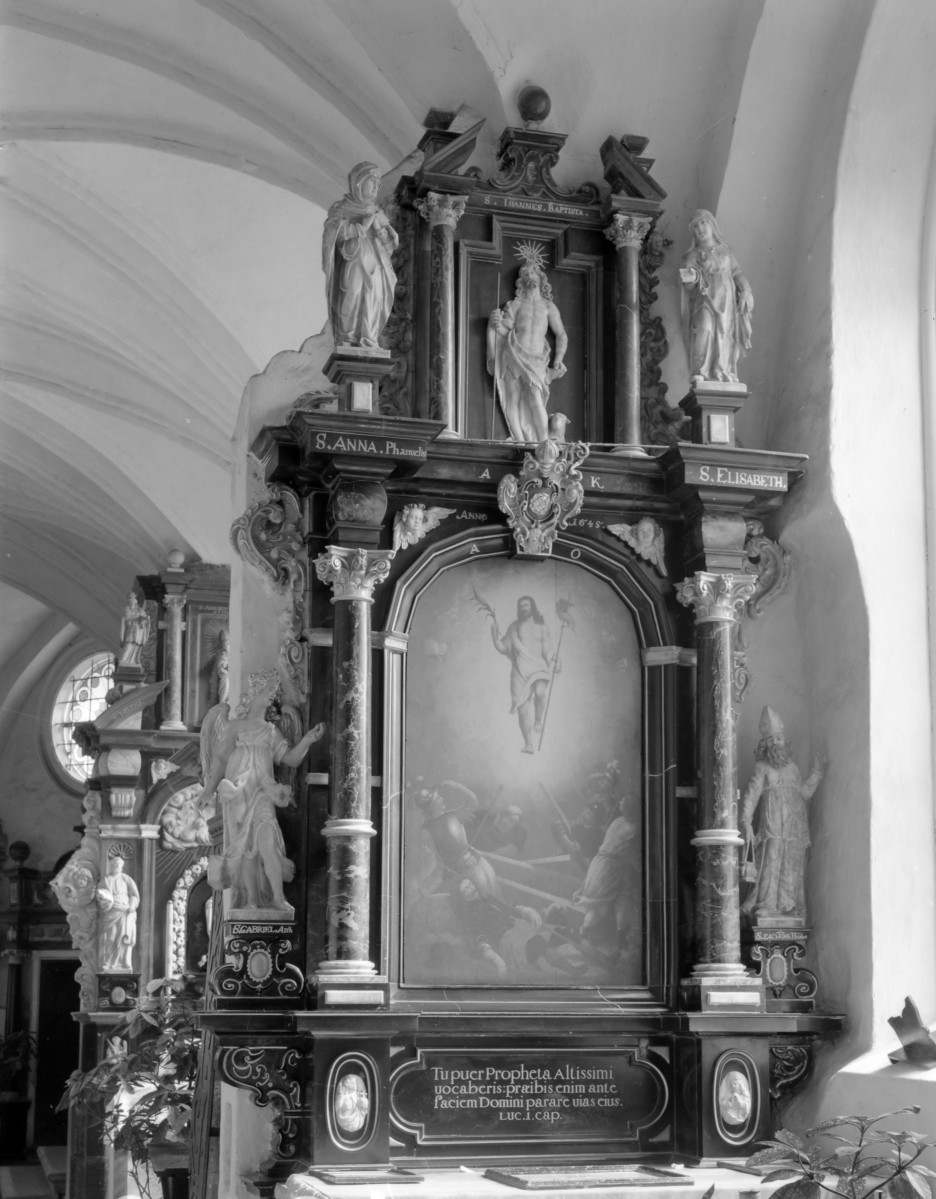 kościół M.B. Królowej - ołtarz boczny, obraz "Zmartwychwstanie" , skan 1