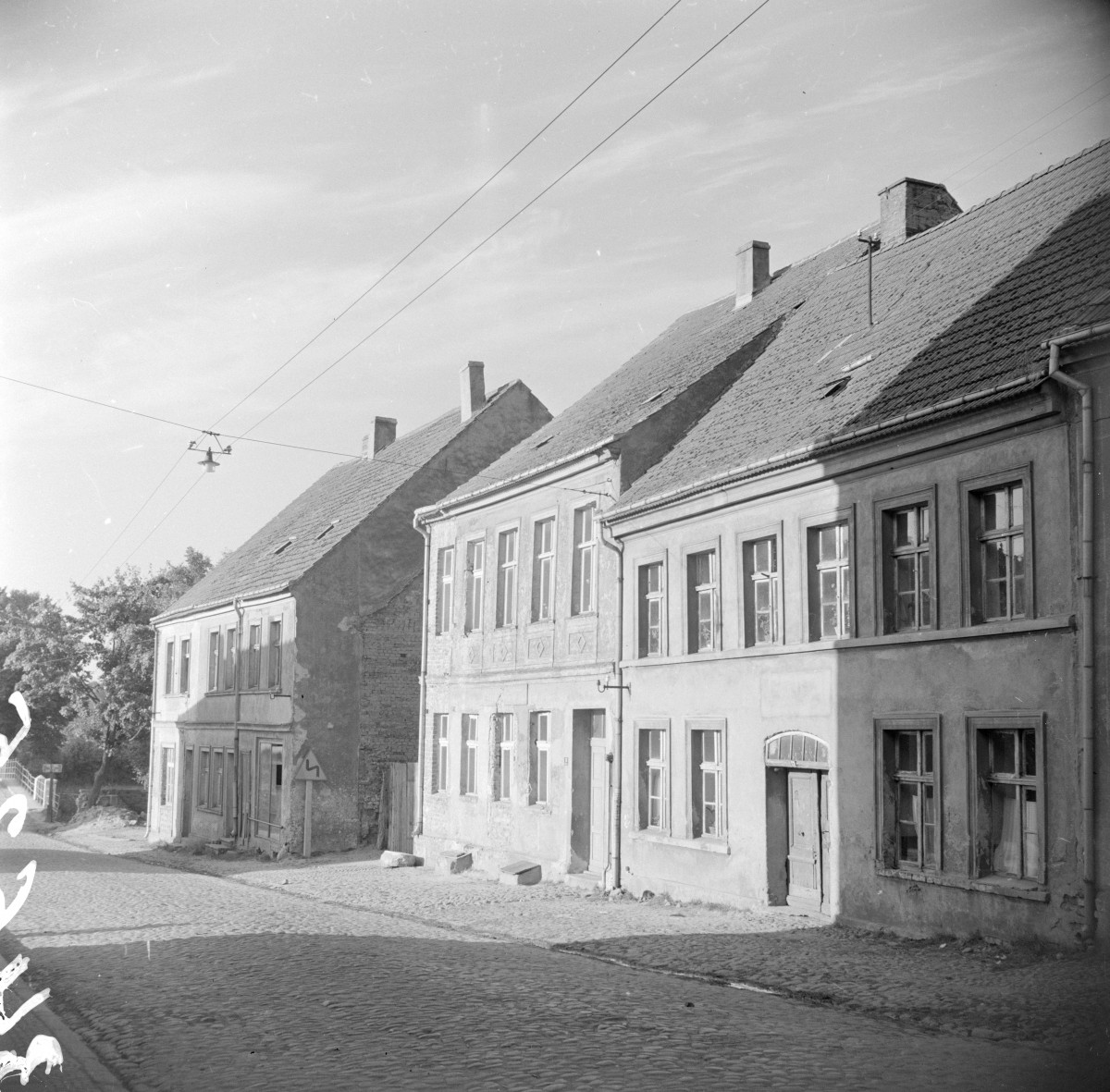kamienice - elewacje frontowe, skan 1