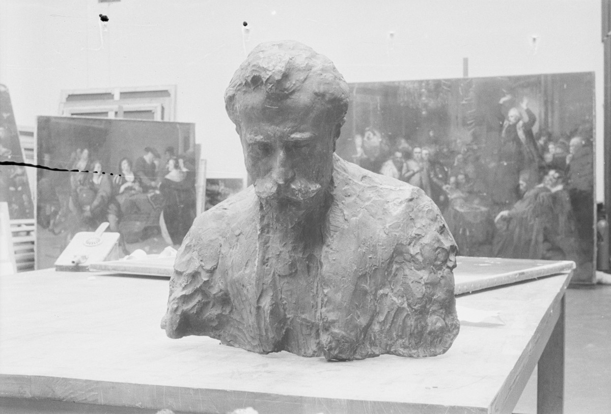 Rzeźba - Xawery Dunikowski - popiersie poety Edwarda Leszczyńskiego, brąz, Muzeum Śląskie we Wrocławiu (ob. Muzeum Narodowe we Wrocławiu), skan 1