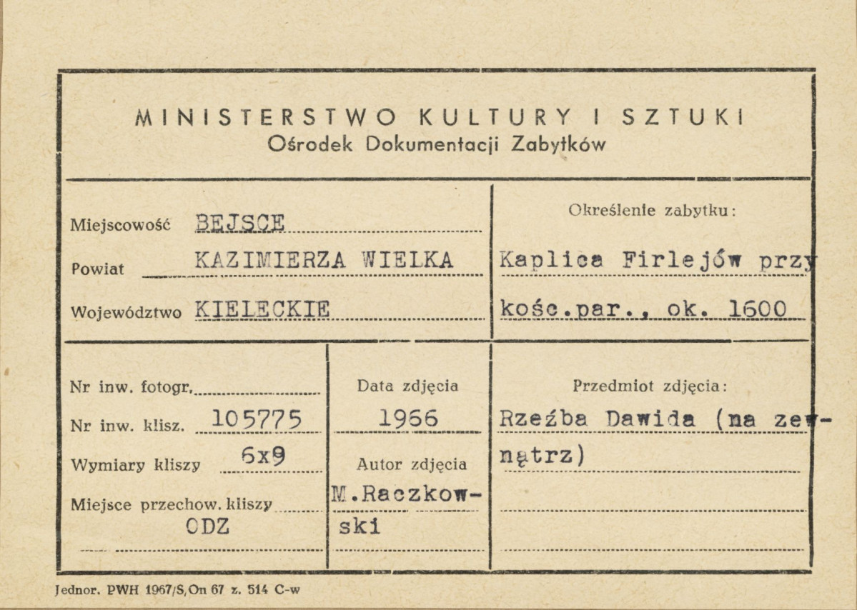 widok narożnika Kaplicy Firlejów z rzeźbą Dawida - metryczka, skan 1