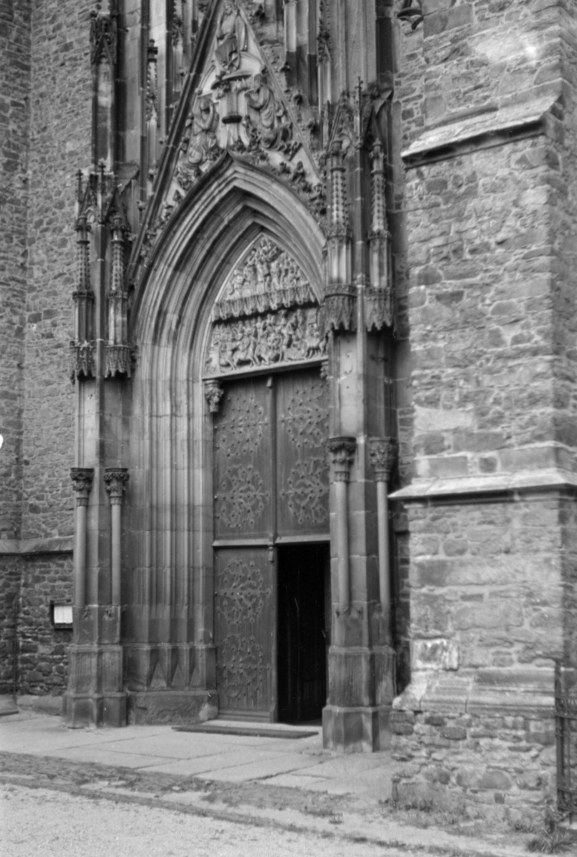 kościół parafialny - portal, skan 1