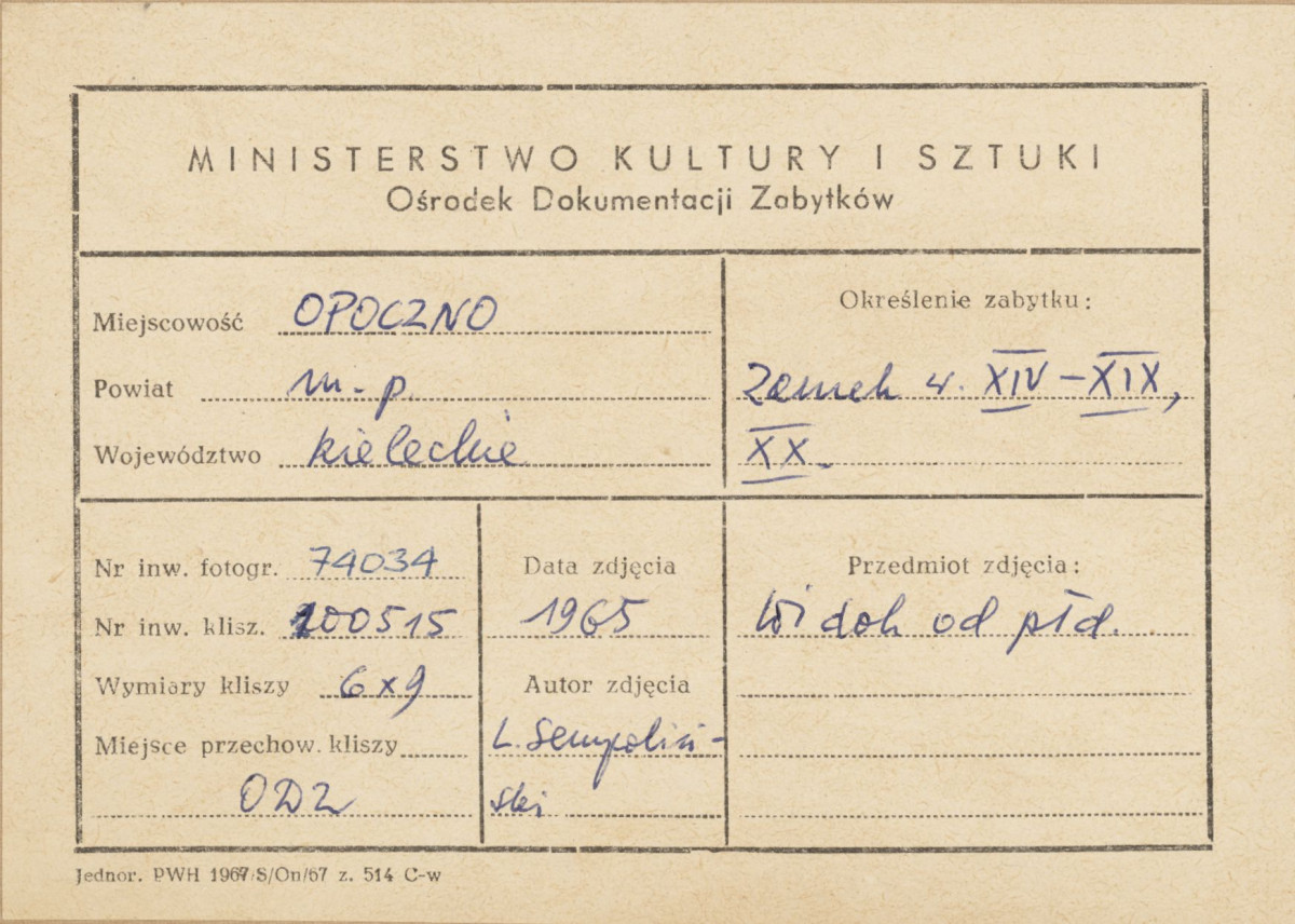 Miasto - widok na zamek od strony płd. - metryczka

 , skan 1