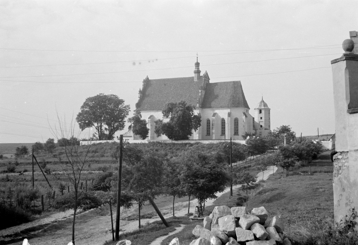 kościół - elewacja boczna, skan 1