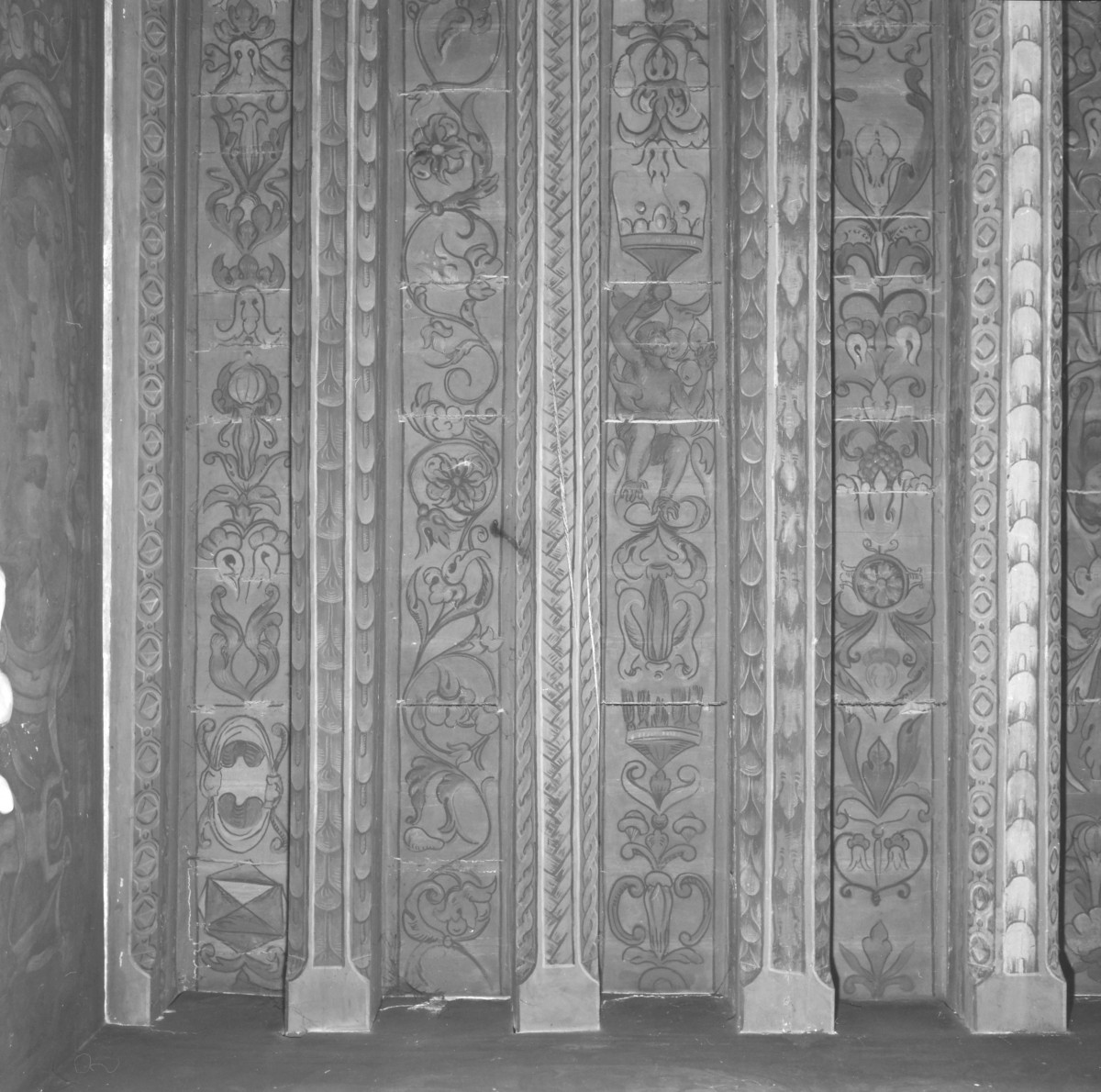 pałac Biskupów Krakowskich - Pierwszy Pokój Biskupi /I p./ - fragment stropu, skan 1