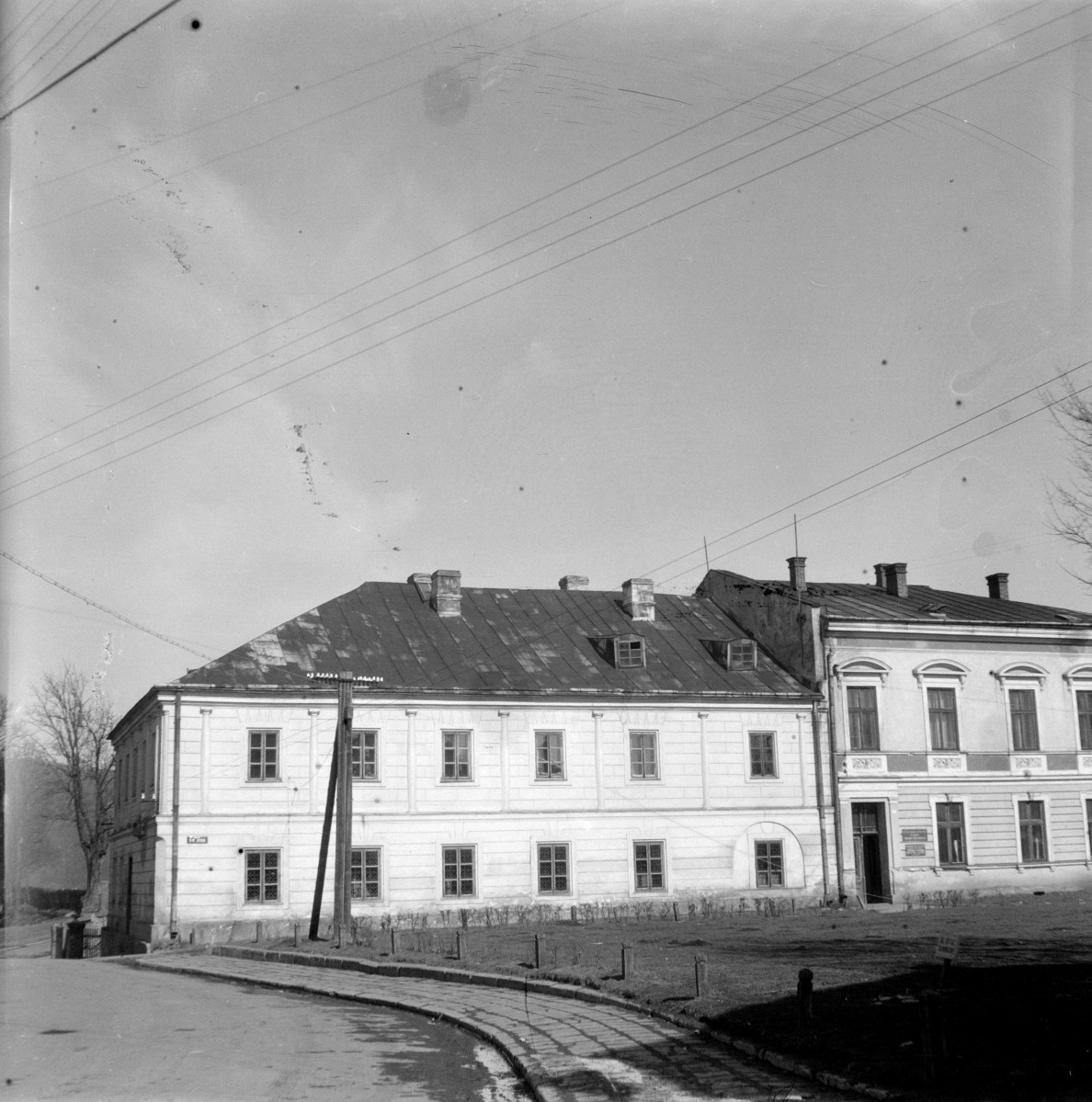 muzeum historyczne - elewacja, skan 1