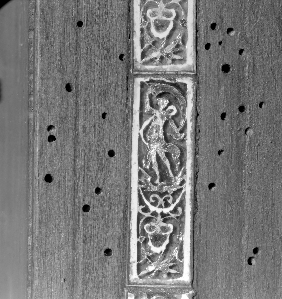 Kościół św. Józefa Oblubieńca i św. Antoniego z Padwy - tabernakulum z ok. 1740. Detale zdobienia., skan 1