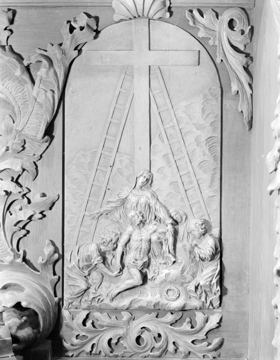 kościół parafialny pw. Wniebowzięcia NMP i Jana Chrzciciela - stalle, płaskorzeźba "Zdjęcie z krzyża", skan 1