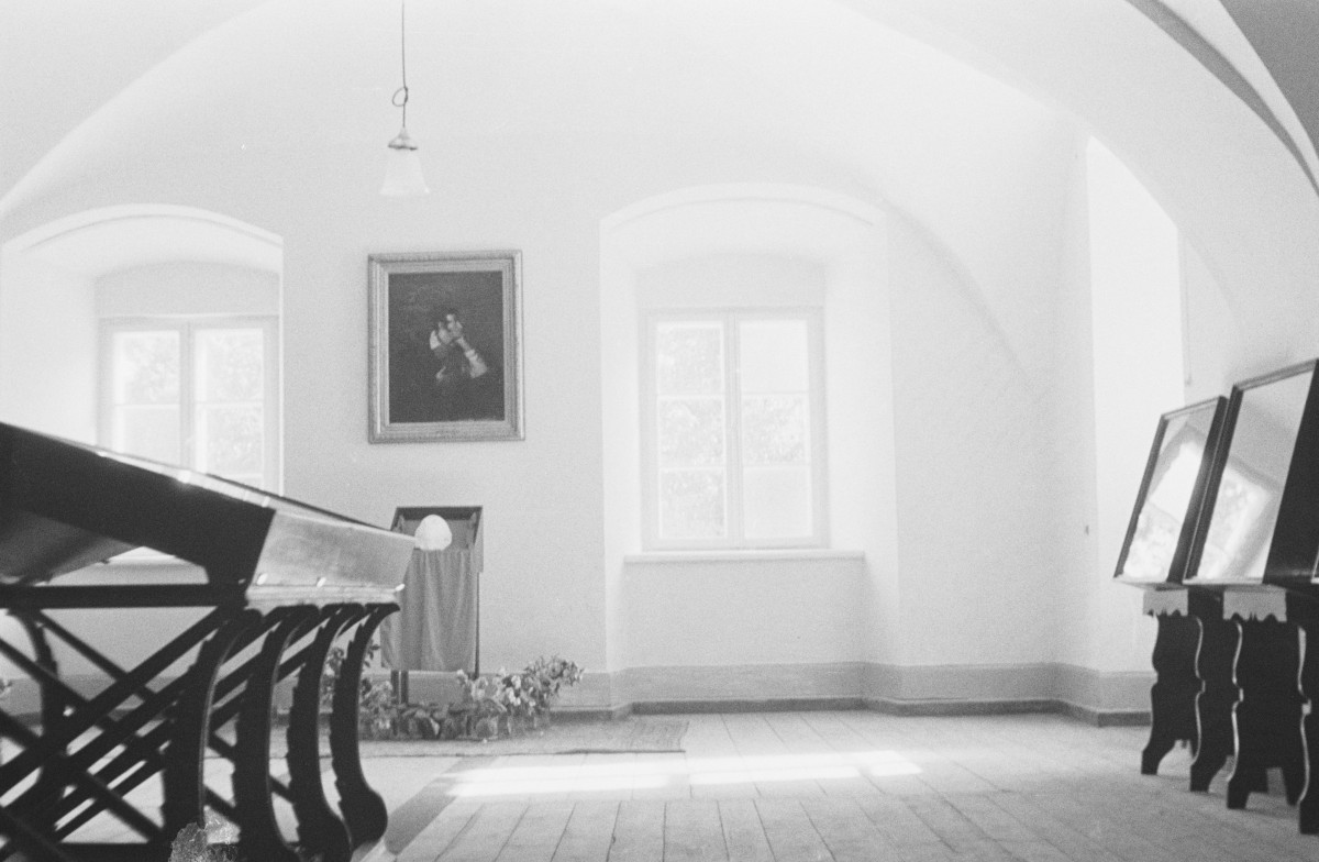 kościół pw. Najświętszej Marii Panny i św. Klary - sala sklep. ob. liceum, skan 1