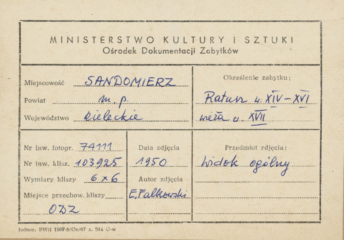 Ratusz - widok ogólny od strony płd. - zach. - metryczka, skan 1